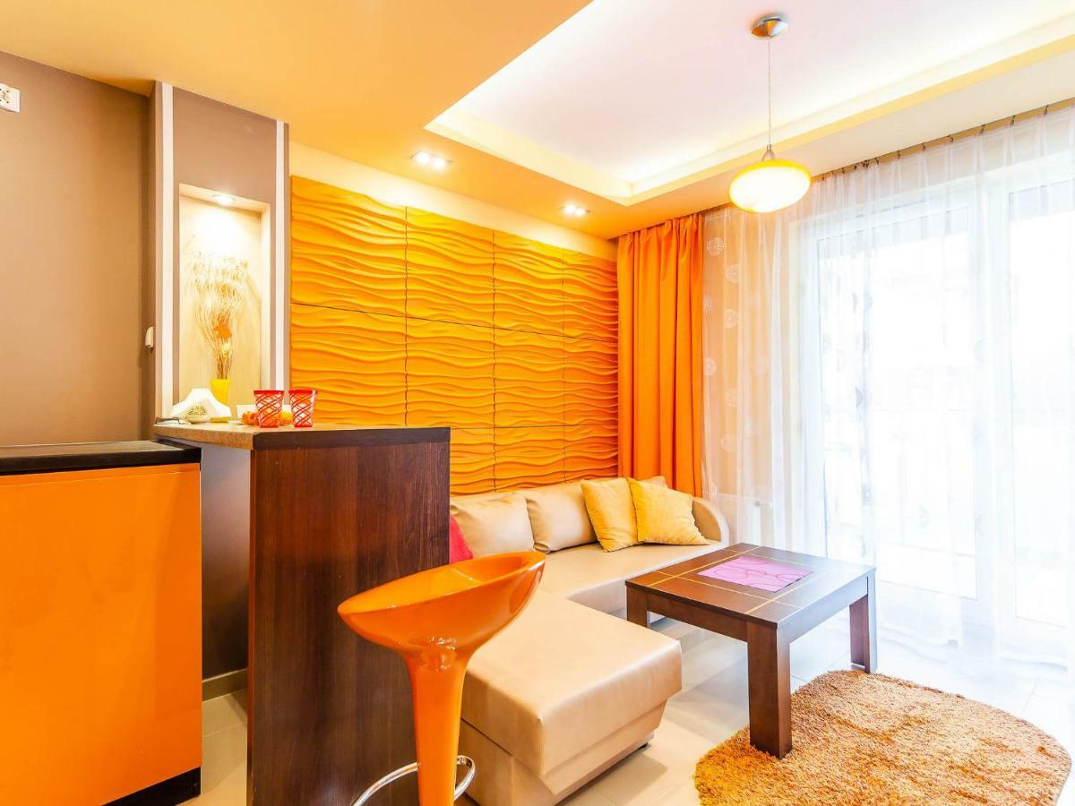 Apartament Pomaranczowy Z Basenem,Sauna-Blisko Morza. 코워브제크 외부 사진