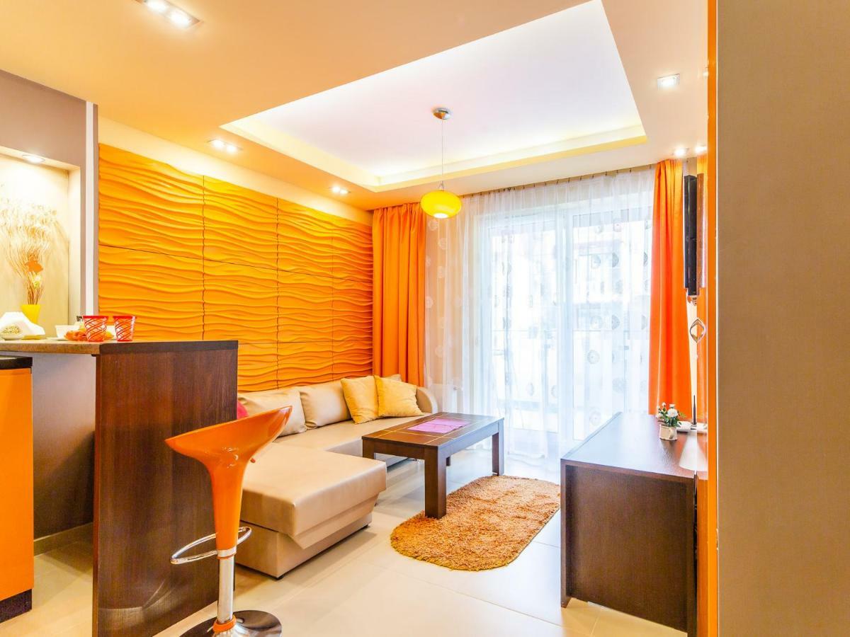 Apartament Pomaranczowy Z Basenem,Sauna-Blisko Morza. 코워브제크 외부 사진